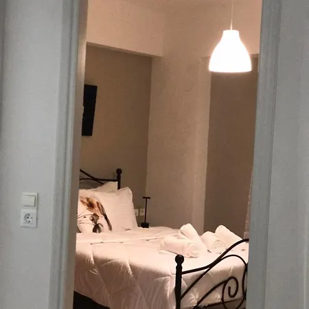 Cozy 4Th Floor 2-Spaced Apartment With Balcony Iraklio Exterior foto